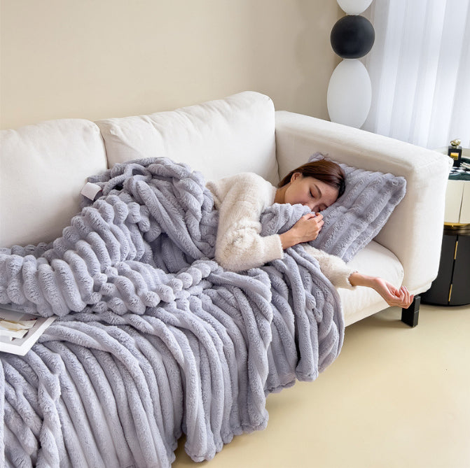 Soft Wind Bubble Velvet Throw Blanket